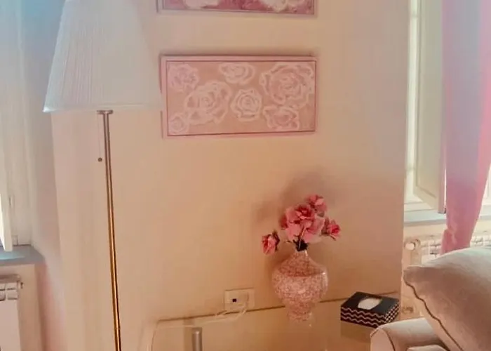 펜션 Tormalina Rosa Presso La Bordona 비냘레